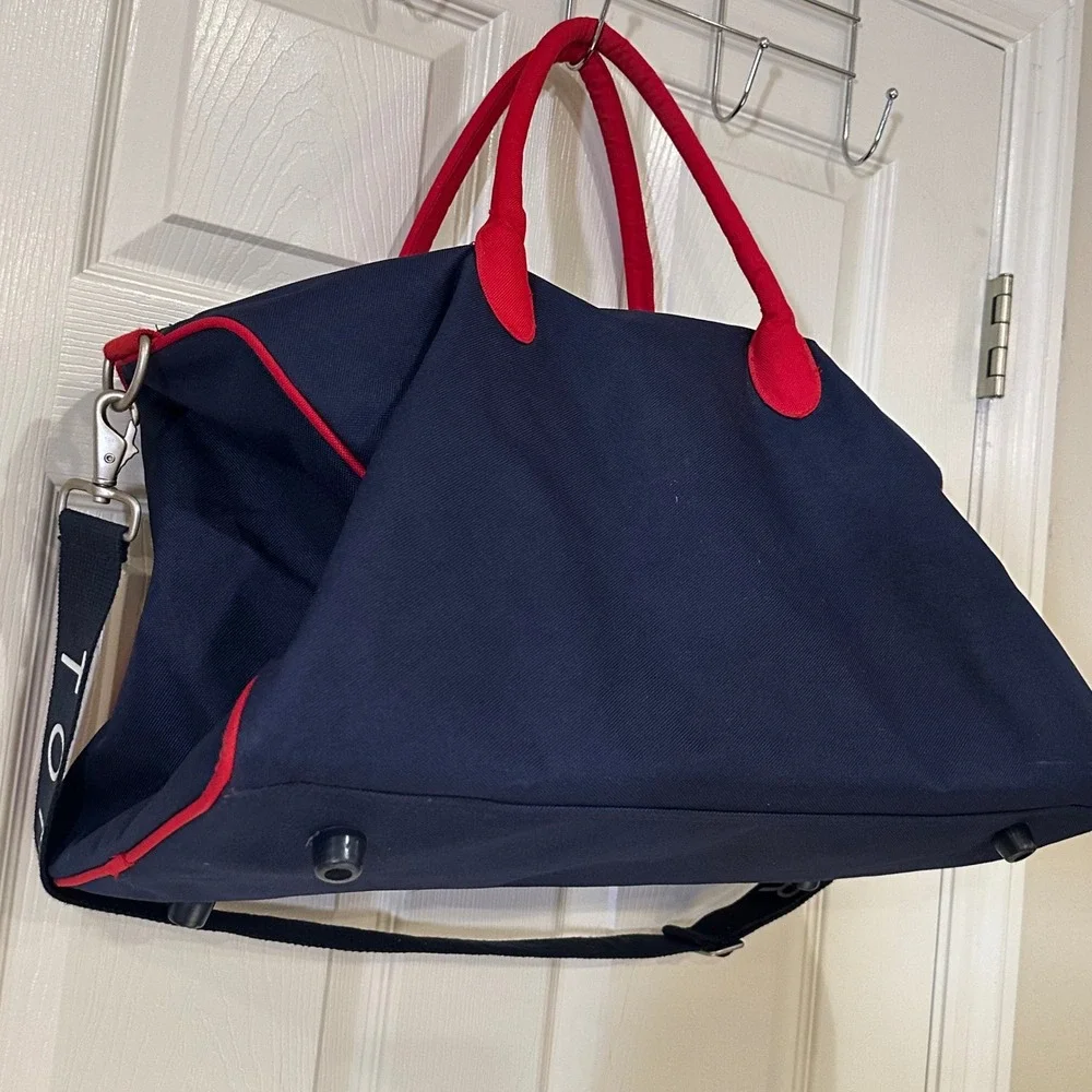 Tommy Hilfiger Duffel Bag Navy Blue Red White Canvas Weekend Travel Logo Strap